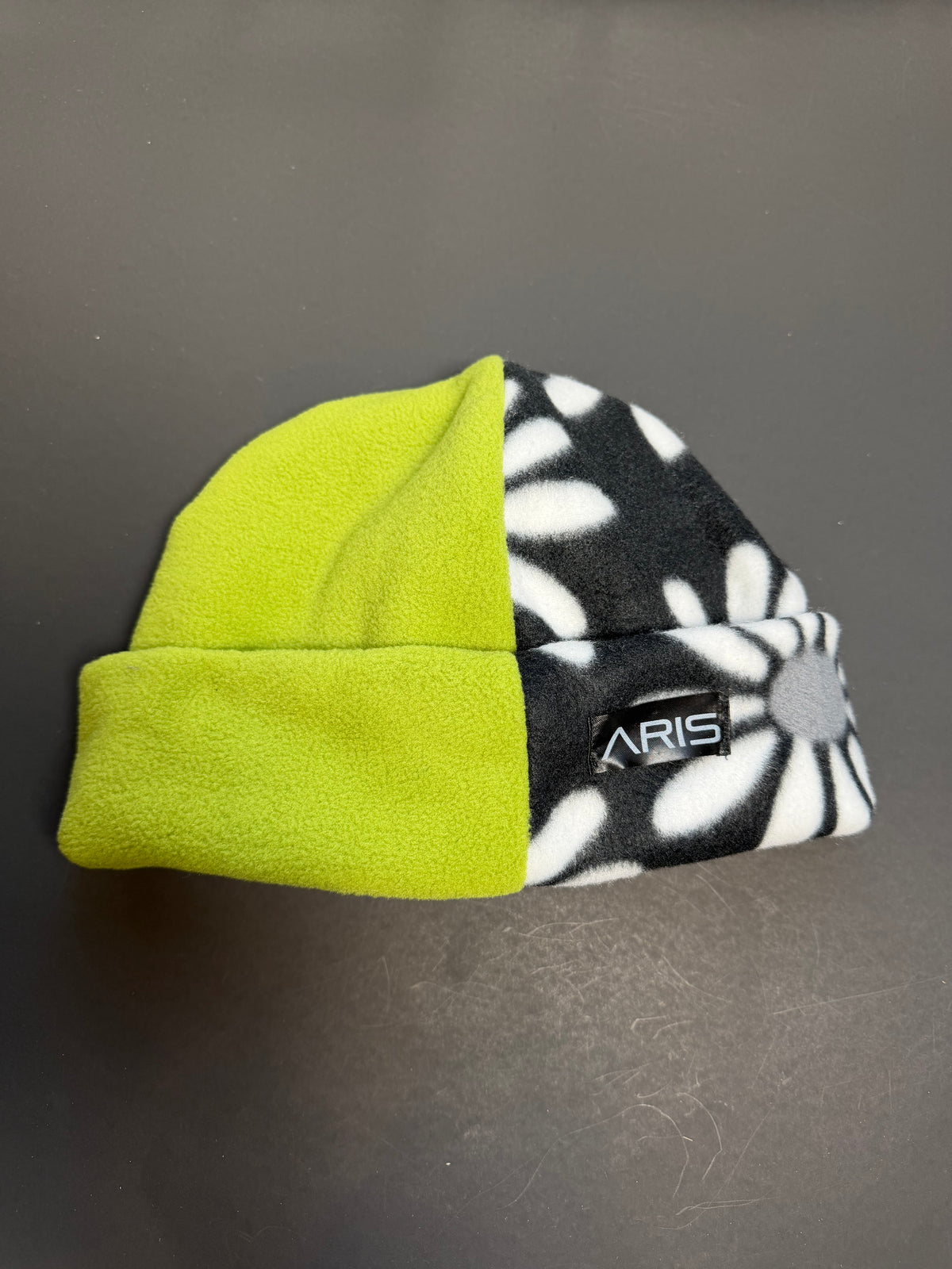 Retro Daisy Beanie
